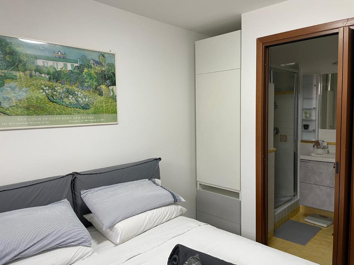In&out - Mostacciano, Eur Appartement
